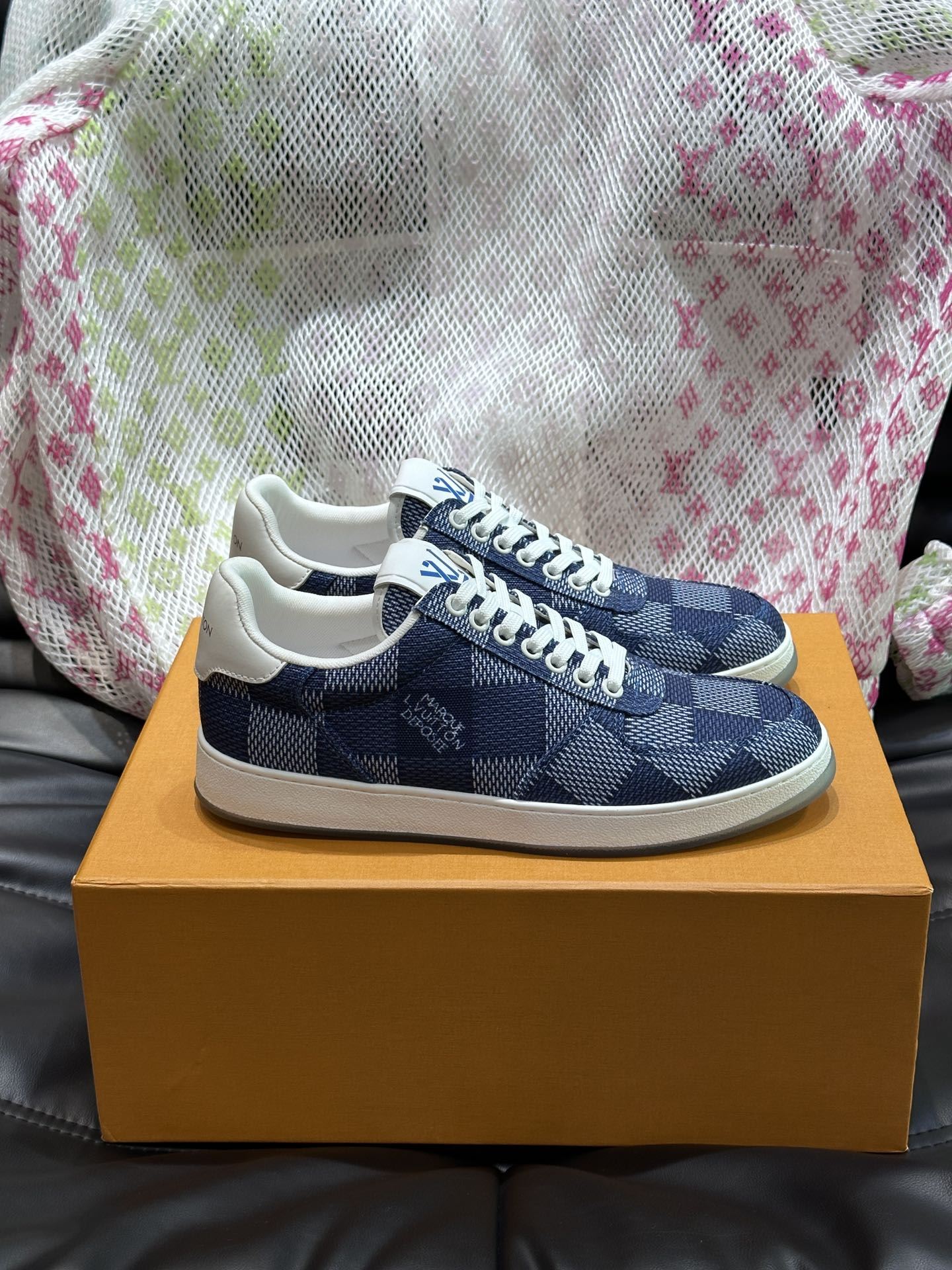 Louis Vuitton Low Shoes